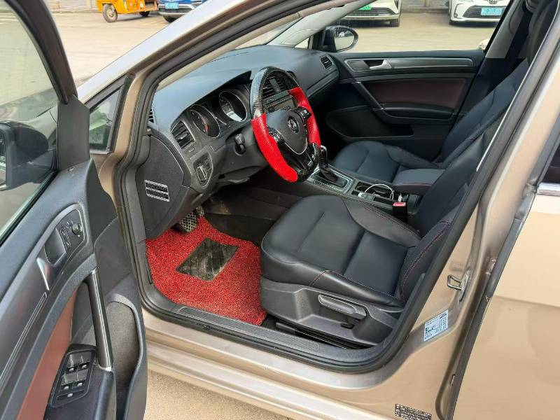 Volkswagen Golf 2015 car image #4