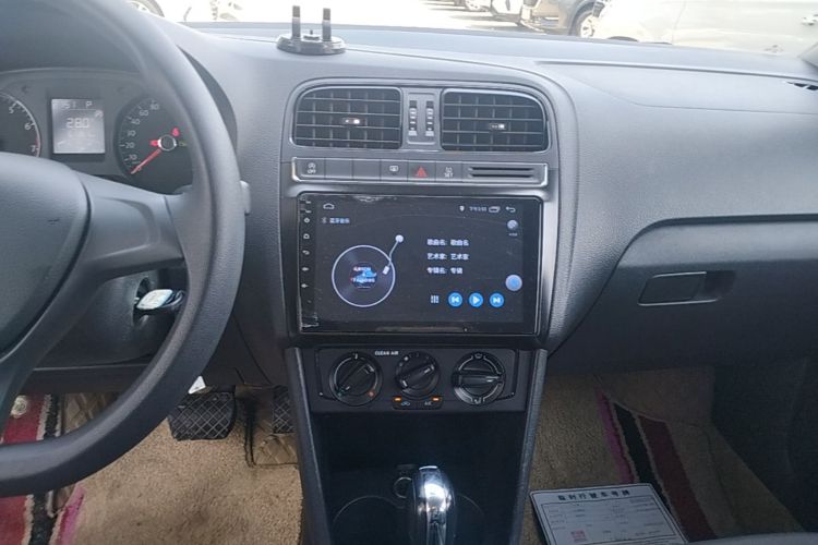 Volkswagen Polo 2018 #13 Volkswagen Polo 2018 car image #13