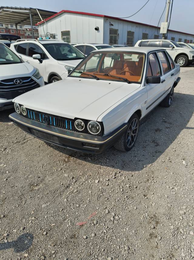 Volkswagen Santana Classic 2012 汽车图片 