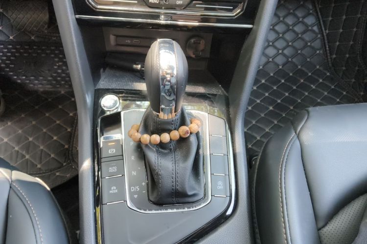 Volkswagen Tharu 2023 car image #14