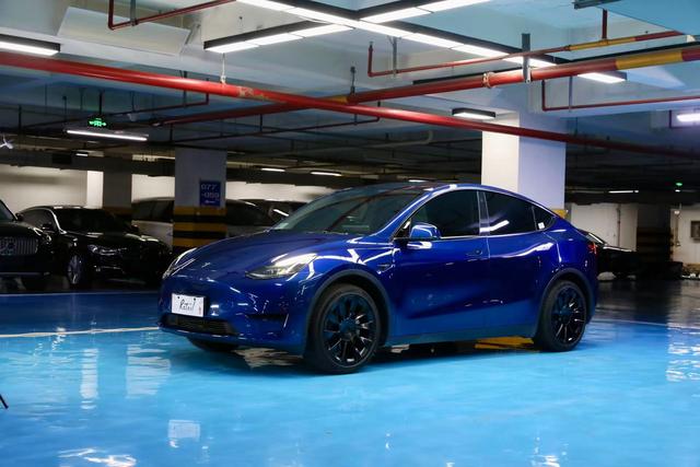 Tesla Model Y 2023 #18 Tesla Model Y 2023 immagine di auto #18