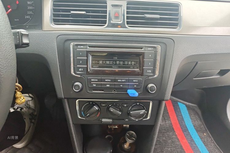 Volkswagen Santana 2015 car image #15