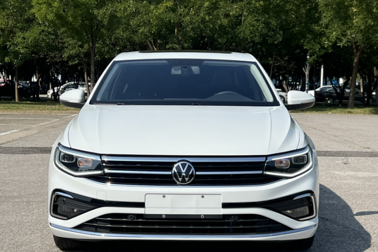Volkswagen Bora 2024 car image #4