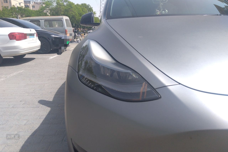 Tesla Model Y 2022 car image #8