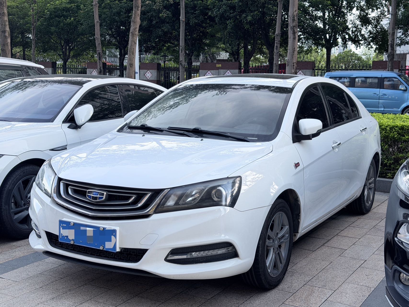 GEELY Emgrand 2017 car image 