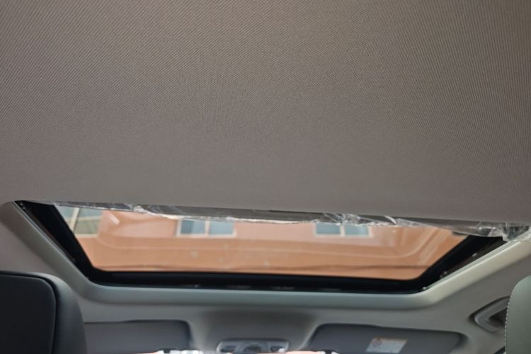 GEELY Coolray 2025 #18 GEELY Coolray 2025 car image #18