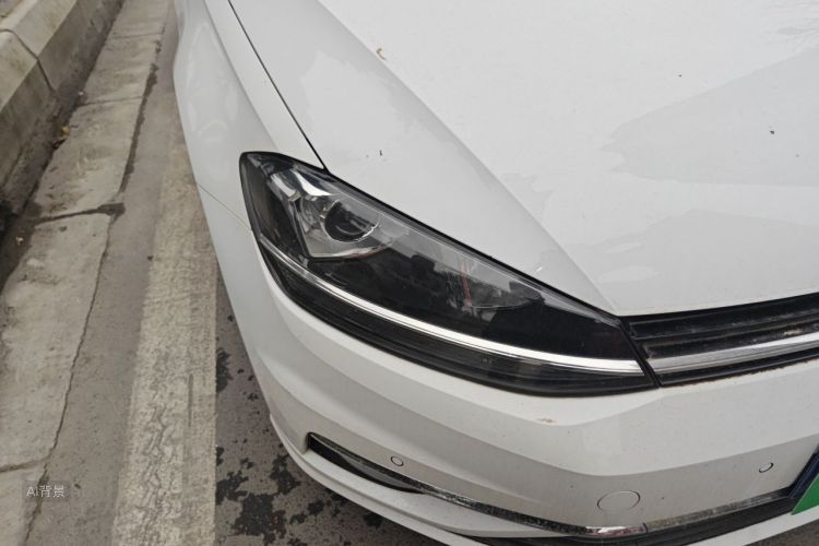 Volkswagen Golf 2018 car image #8