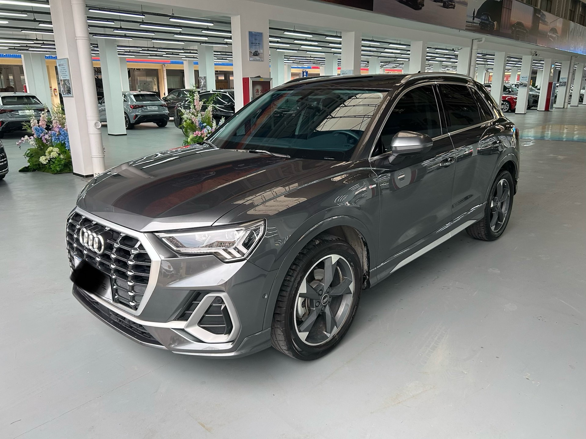 Audi Q3 2022 Audi Q3 2022 car image