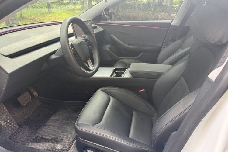 Tesla Model 3 2025 #12 Tesla Model 3 2025 car image #12