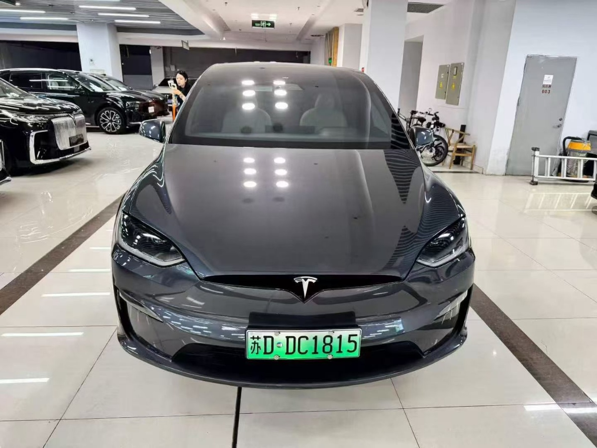 Tesla Model X 2023 car image #2