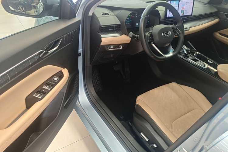 GEELY Emgrand L HiP 2023 car image #16