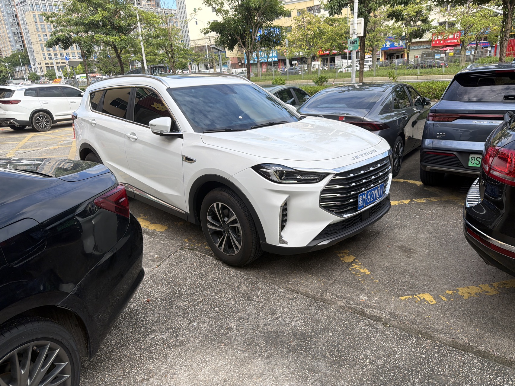 Jetour X70 PLUS 2022 car image #5