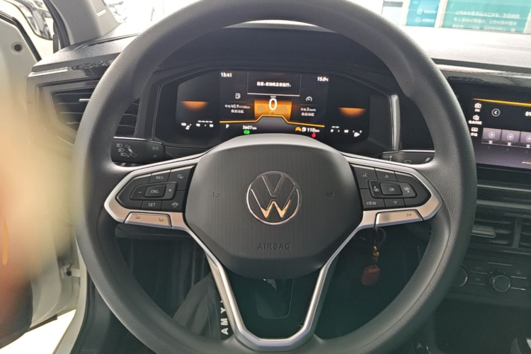 Volkswagen Lavida 2025 car image #11