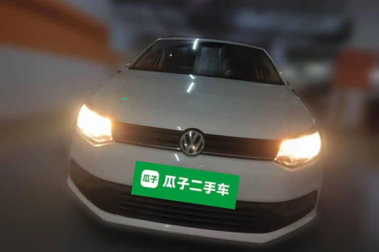 Volkswagen Polo 2019 car image #3