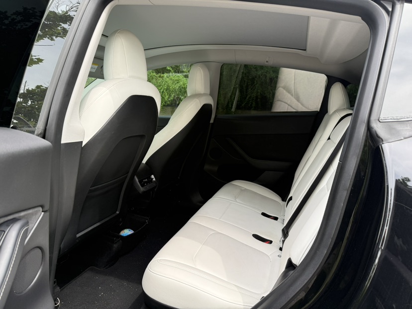 Tesla Model Y 2021 #6 Tesla Model Y 2021 car image #6