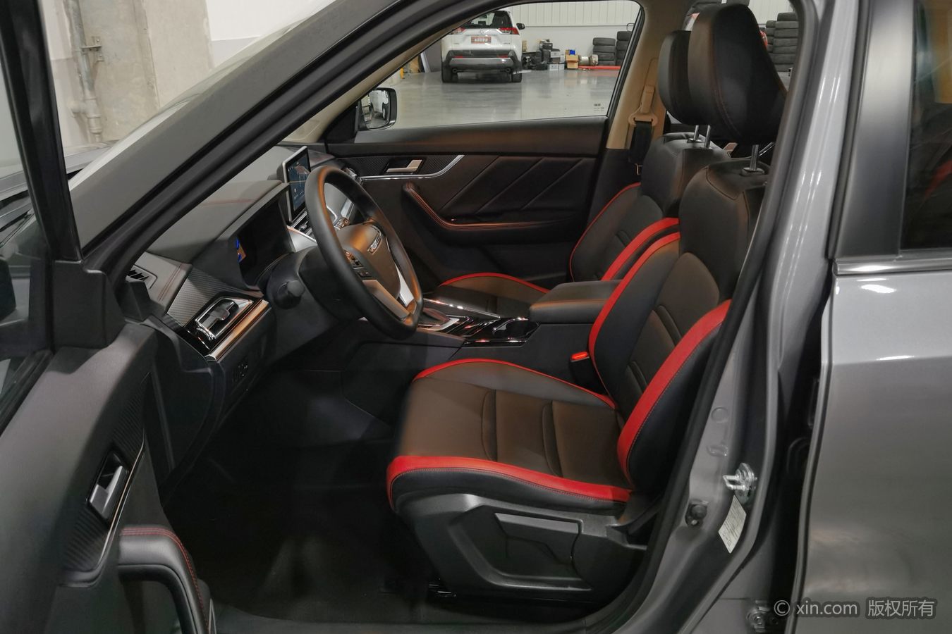 2023 car image #10