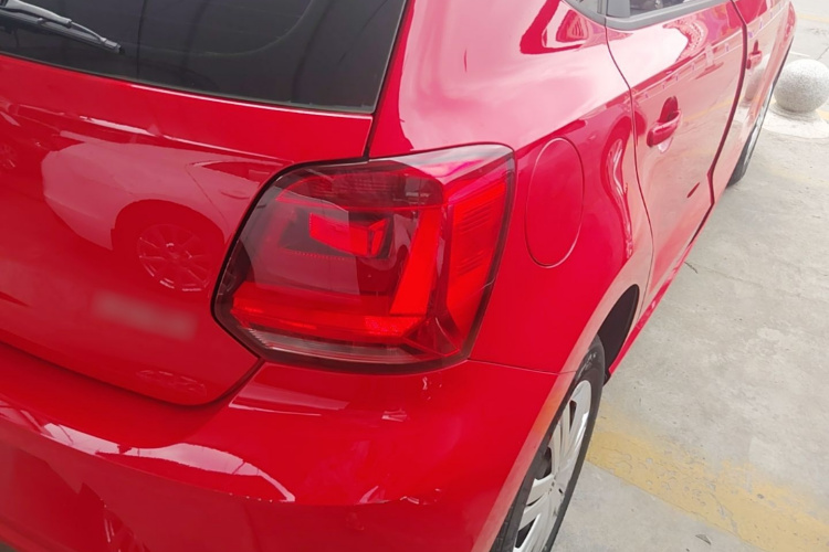 Volkswagen Polo 2017 car image #8