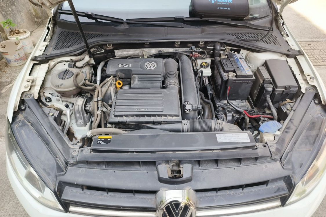 Volkswagen Golf 2016 car image #10