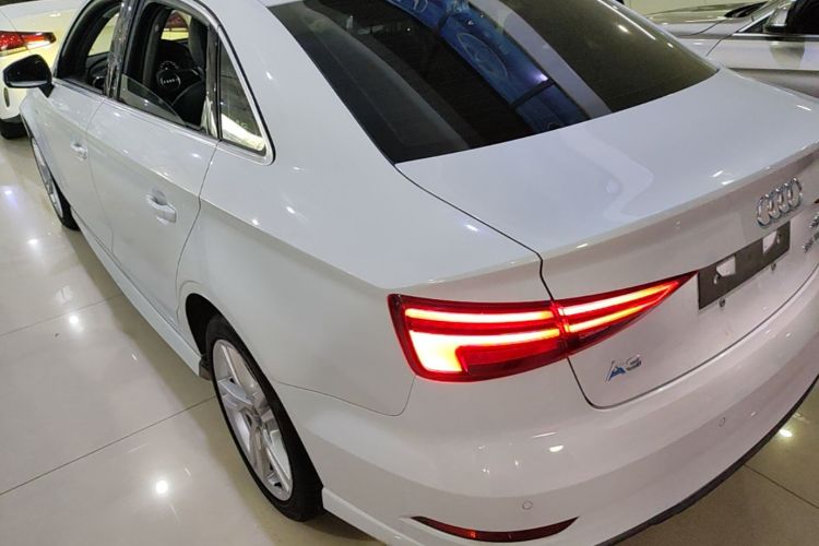 Audi A3 2019 #5 Audi A3 2019 car image #5