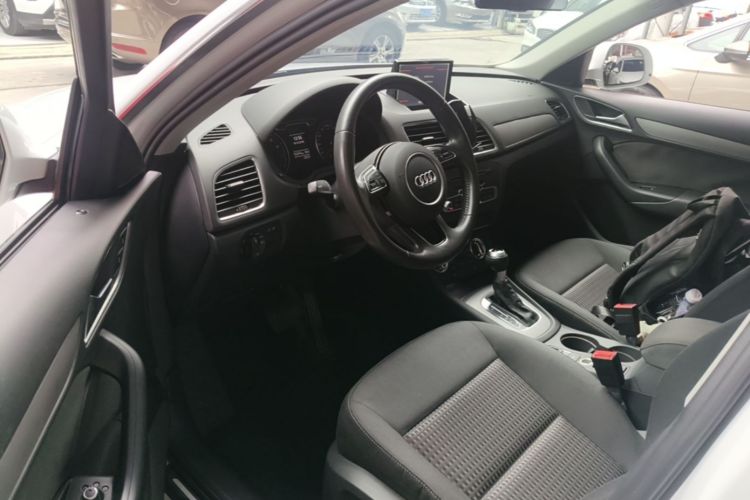 Audi Q3 2015 #16 Audi Q3 2015 صورة سيارة #16