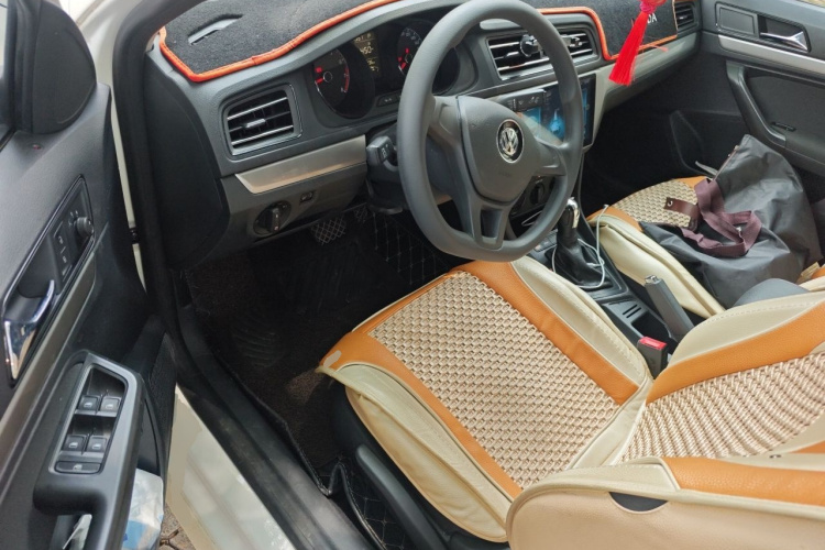 Volkswagen Lavida 2020 car image #9