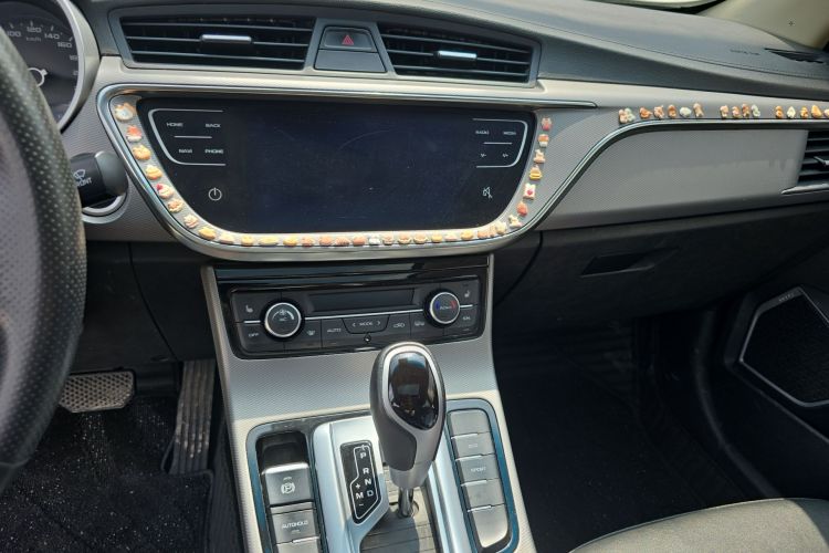 GEELY Emgrand GL 2018 imagem de carro #13