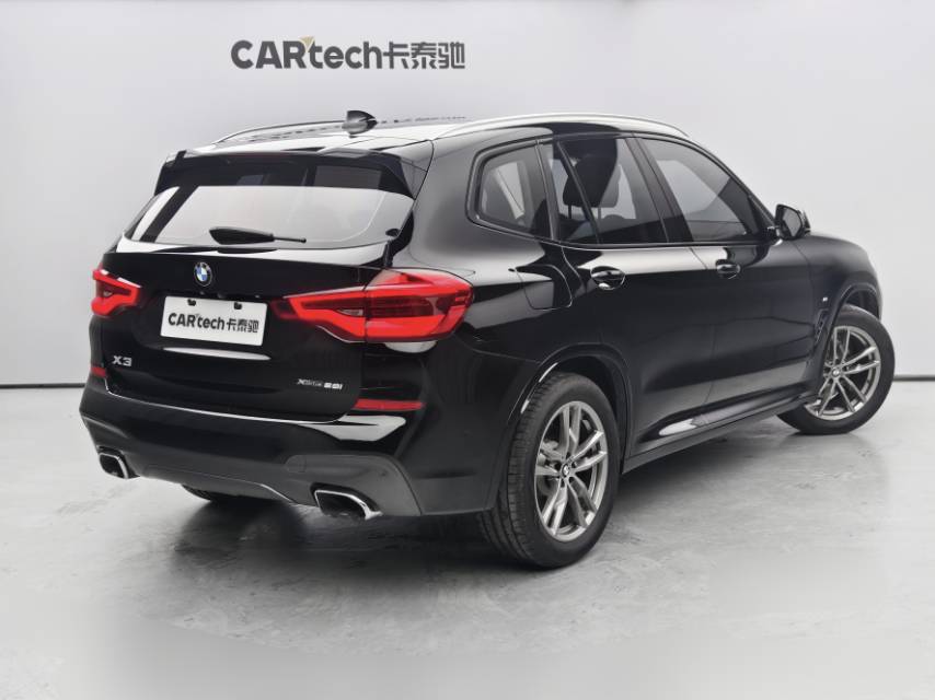 BMW X3 2019 car image #3