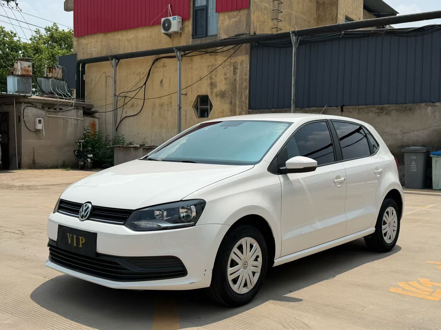 Volkswagen Polo 2017 car image 