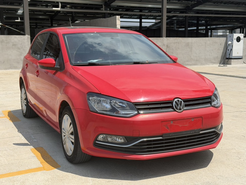 Volkswagen Polo 2019 car image #3