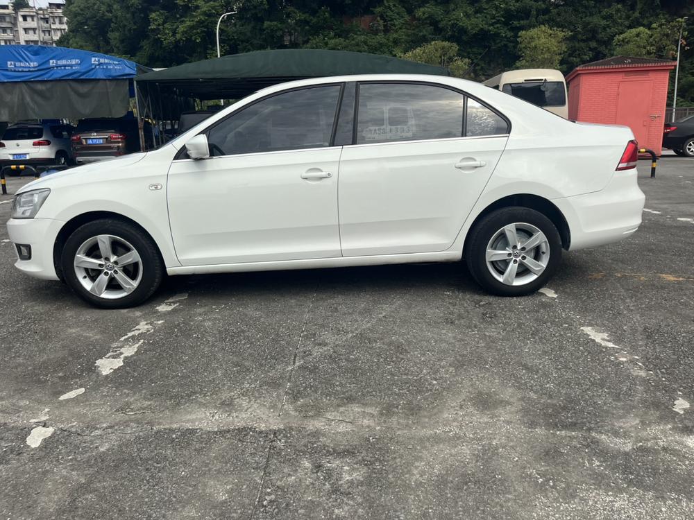 Volkswagen Santana 2016 car image #4