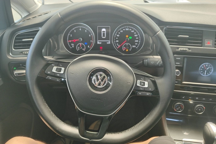 Volkswagen Golf 2018 #11 Volkswagen Golf 2018 car image #11
