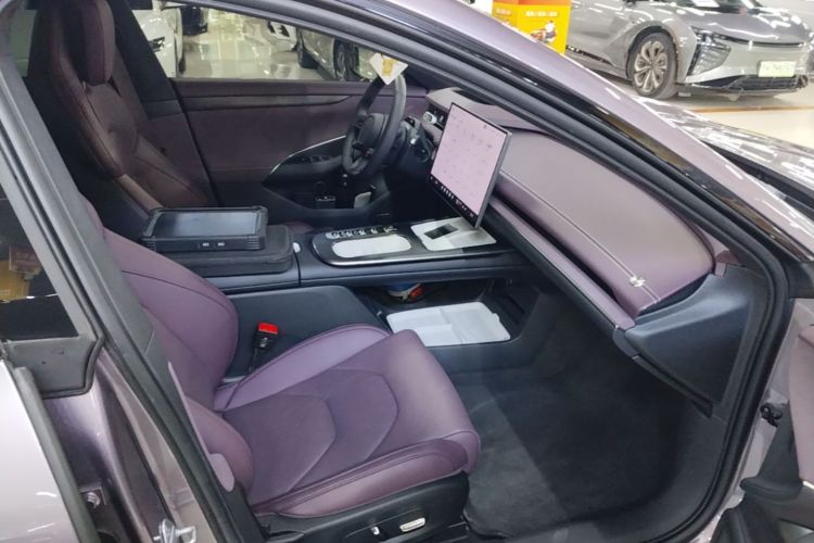 MI SU7 2024 car image #24