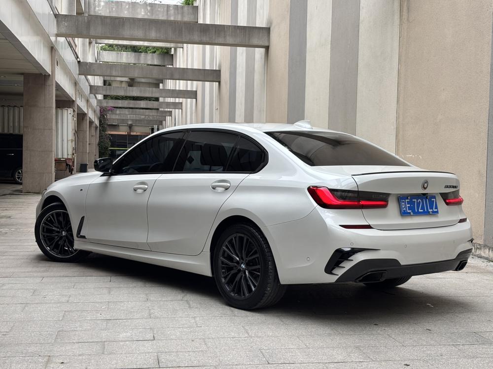 BMW 3 Series 2019 #5 BMW 3 Series 2019 car image #5
