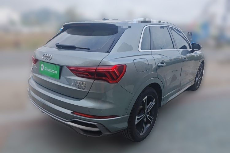 Audi Q3 2021 car image #5