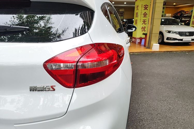 GEELY Emgrand GS 2019 car image #8