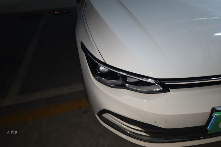 Volkswagen Golf 2022 car image #8