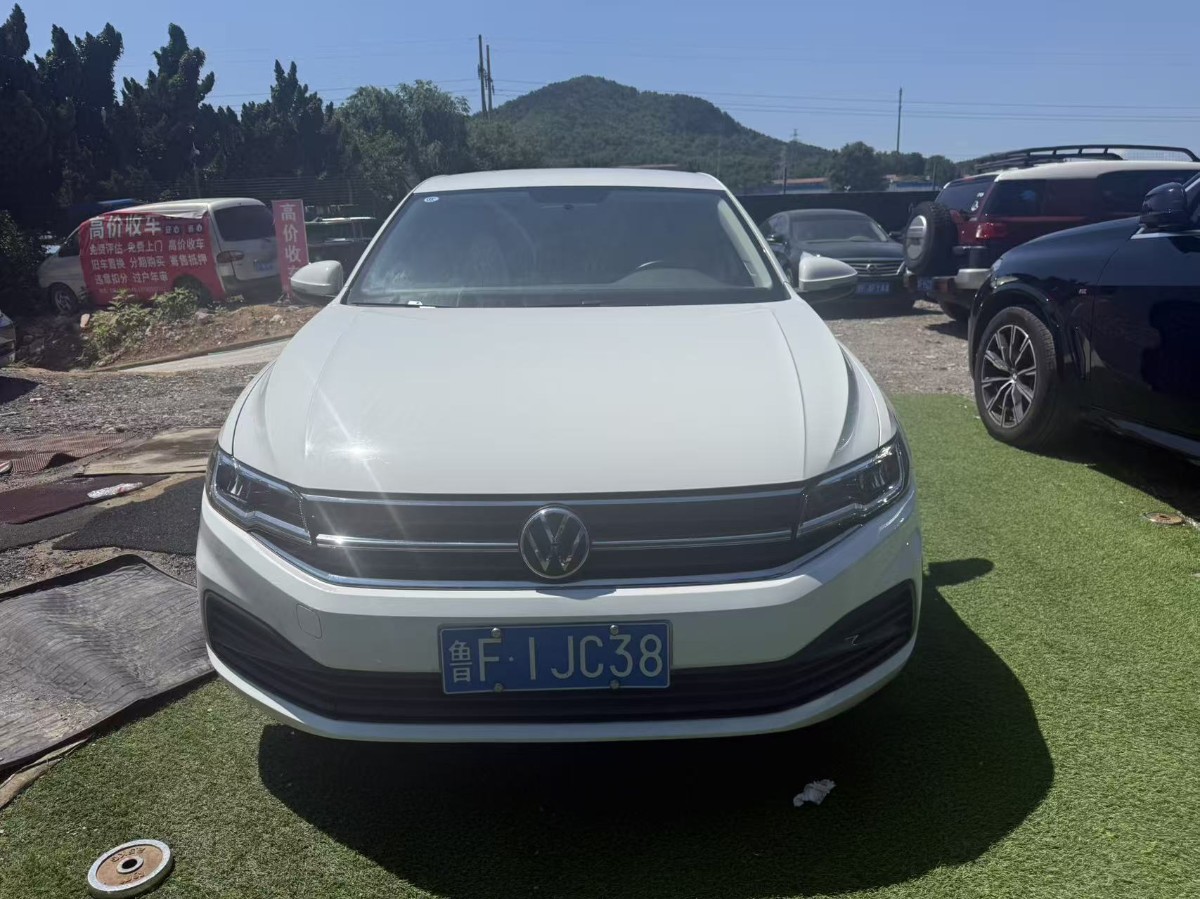 Volkswagen Bora 2022 car image #2