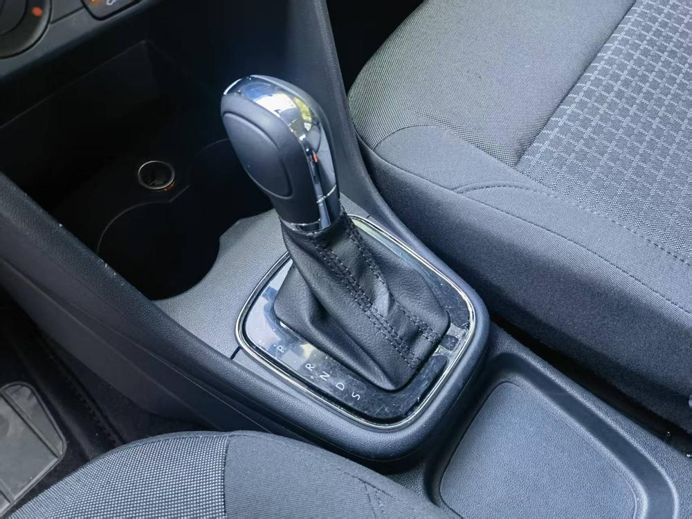 Volkswagen Polo 2016 car image #7