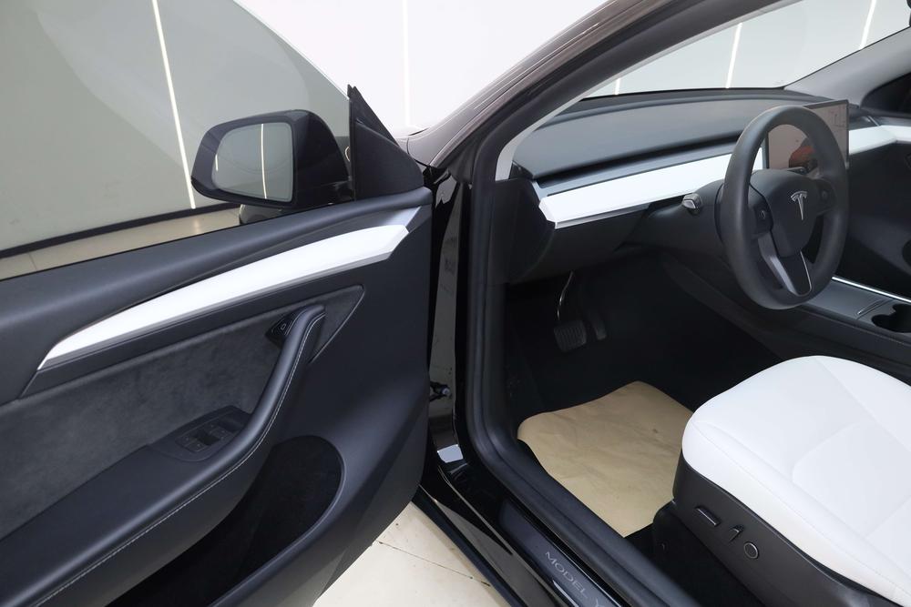 Tesla Model Y 2023 #28 Tesla Model Y 2023 car image #28