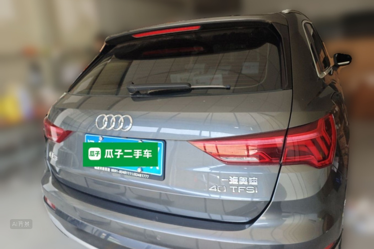 Audi Q3 2019 car image #6
