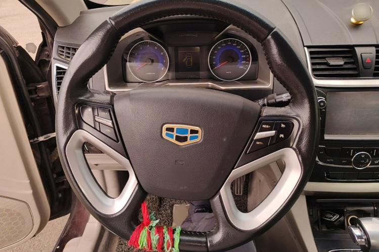 GEELY Emgrand 2014 car image #11