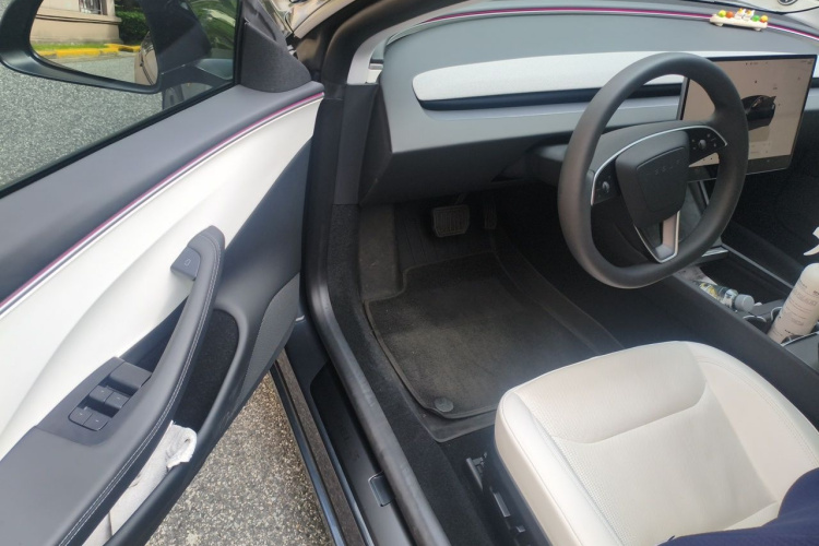 Tesla Model 3 2024 #9 Tesla Model 3 2024 car image #9