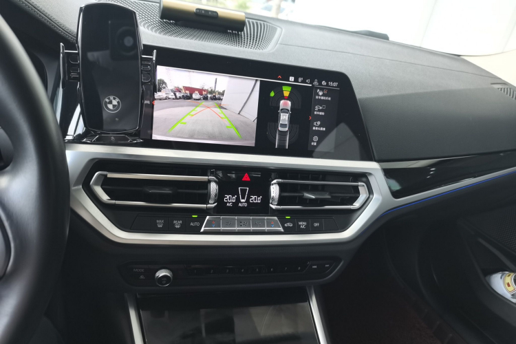 BMW 3 Series 2019 #13 BMW 3 Series 2019 car image #13