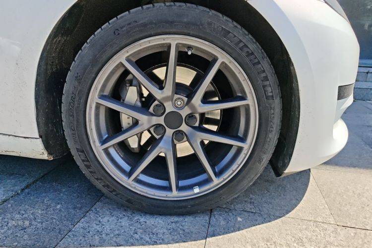 Tesla Model 3 2022 car image #9