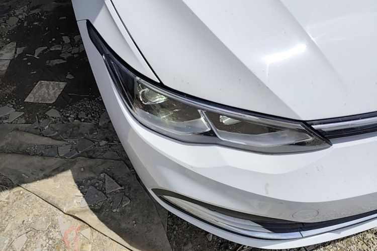 Volkswagen Golf 2023 car image #8