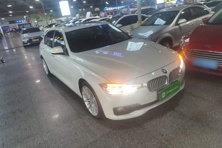 BMW 3 Series 2018 #4 BMW 3 Series 2018 car image #4