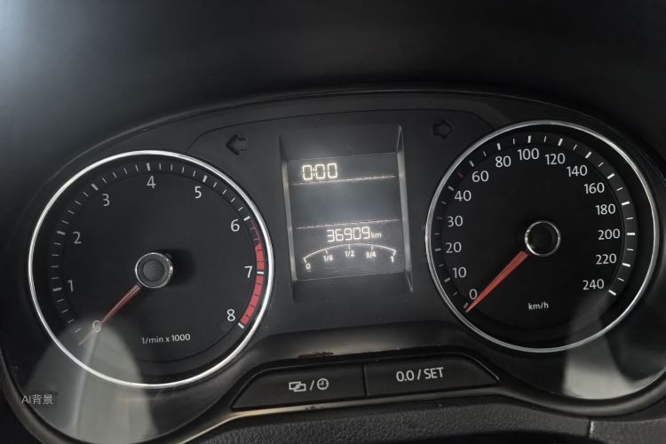 Volkswagen Polo 2015 #14 Volkswagen Polo 2015 car image #14