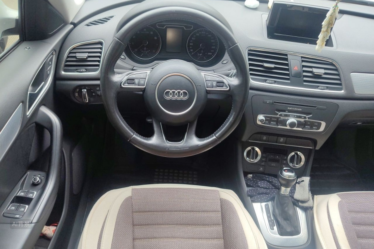 Audi Q3 2015 #12 Audi Q3 2015 car image #12