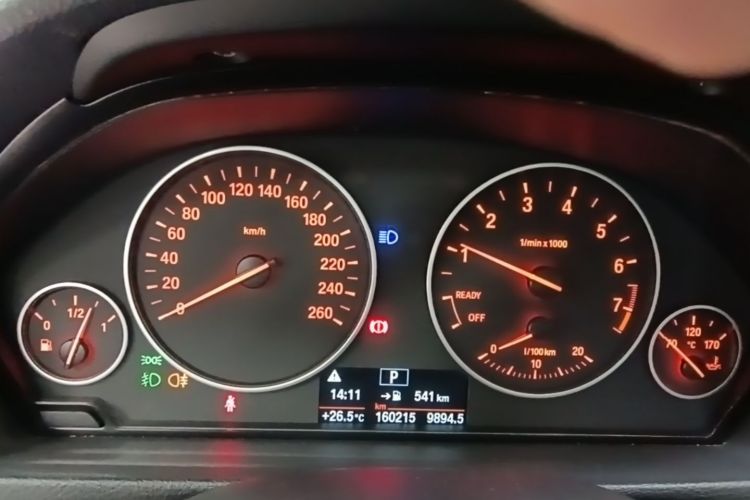 BMW 3 Series 2017 #12 BMW 3 Series 2017 car image #12
