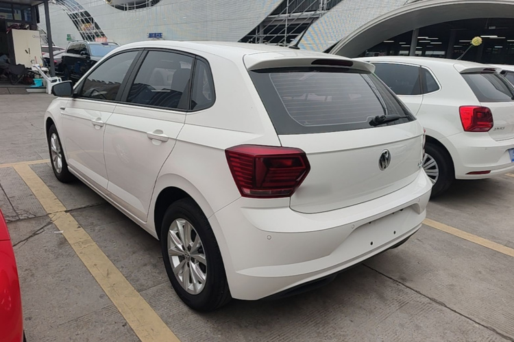 Volkswagen Polo 2019 car image #7